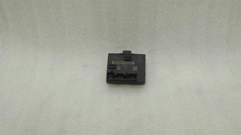 Audi A3 (8Y)  2020-... Audi A3 8V facelift rear left door module 5Q09595E door control unit rear Li