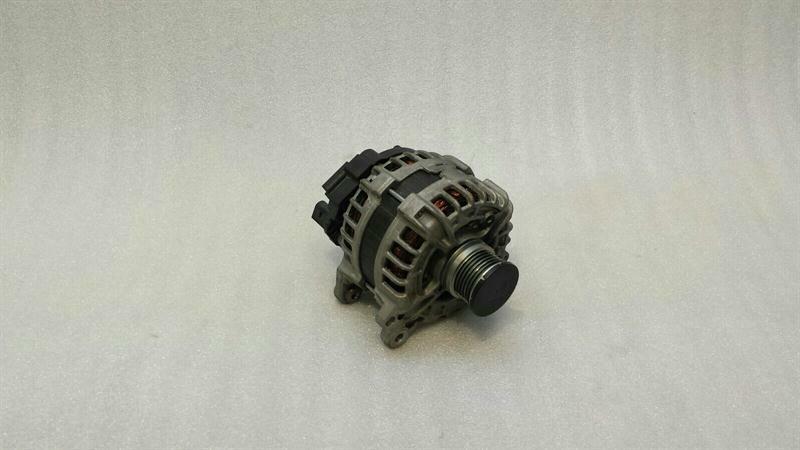 Audi A3 (8V) Audi A3 8V facelift alternator 03L903023K alternator 140A Body type: Hatchback
Fuel: Diesel