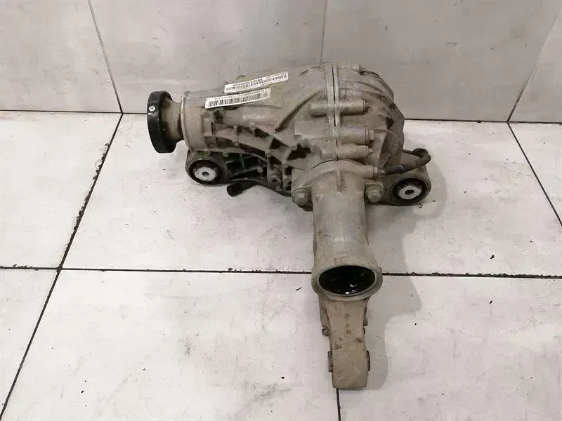Mercedes-Benz A (W176) Mercedes GLE W166 Front Diff A1663301900 Differential Front 1:2.85 Body type: SUV
Fuel: Diesel