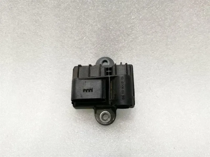 Mercedes-Benz A (W176) Mercedes GLE W166 Glow Plug Relay (Diesel) A6519003103 Glow Control Unit OM651 Body type: SUV
Fuel: Diesel