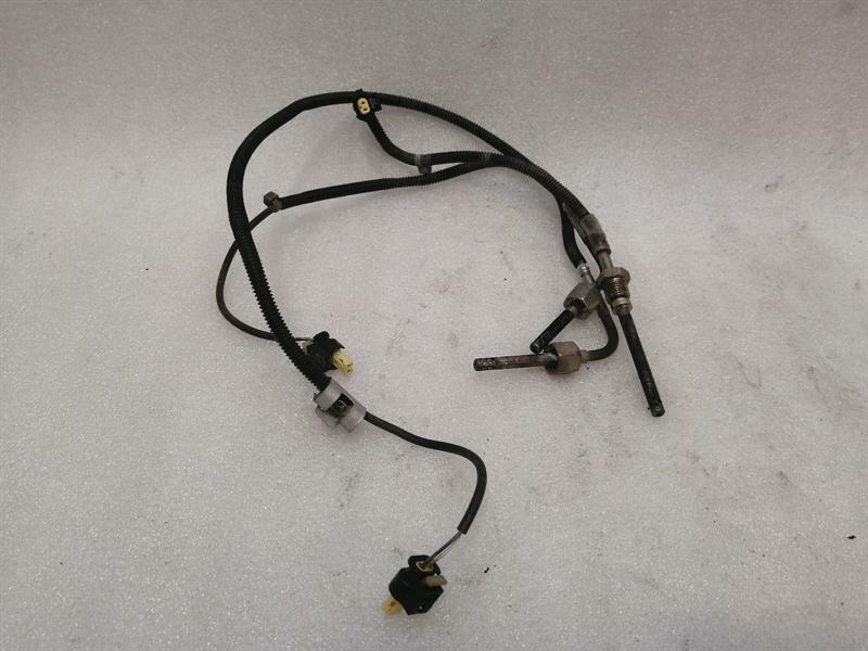 Mercedes-Benz A (W176) Mercedes GLE W166 exhaust gas temperature sensor A0009050905 exhaust temperature Body type: SUV
Fuel: Diesel