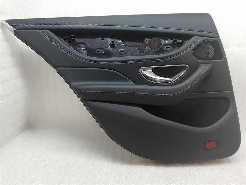 Mercedes-Benz CLS (C257) Mercedes CLS W257 door card rear left A2577302900 door panel rear left Body type: Saloon
Fuel: Diesel