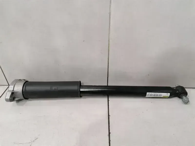 Mercedes-Benz CLS (C257) Mercedes CLS C257 W257 Shock Absorber Rear A2133201630 Shock Absorber Rear Body type: Saloon
Fuel: Diesel