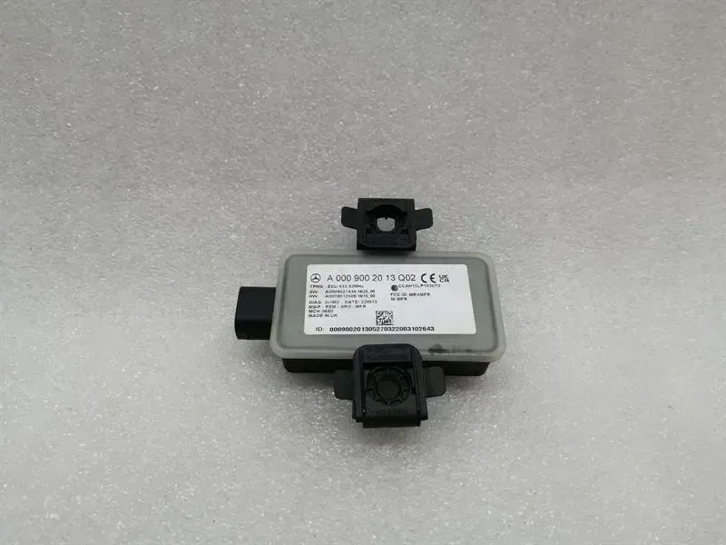 Mercedes-Benz CLS (C257) Mercedes CLS W257 Electronic Module A0009002013 Control Unit TPMS TIRE PRESSURE Body type: Saloon
Fuel: Diesel