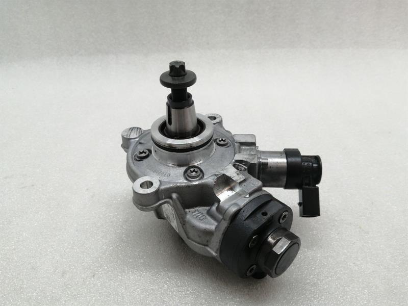 Mercedes-Benz CLS (C257) Mercedes CLS C257 W257 Fuel Pump Mechanical A6540700600 High Pressure Pump Body type: Saloon
Fuel: Diesel