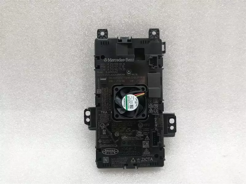 Mercedes-Benz CLS (C257) Mercedes CLS W257 Electronic Module A2139006836 Control Unit Load Communication Body type: Saloon
Fuel: Diesel