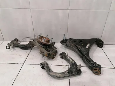 Ford Ranger P375 MK4 labā priekšējā rumba JB3C-3K170-BDE riteņa rumbas korpuss priekšējais labais