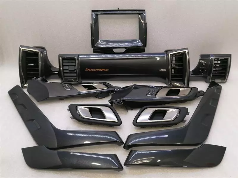 Ford Ranger 2022-... Ford Ranger P375 MK4 WILDTRAK Veneer JB3B-21044K54A Bar Cover RHD