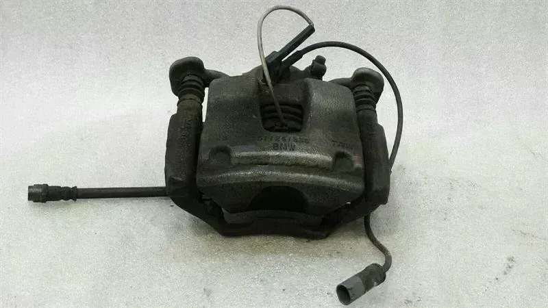 BMW X1 (F48) BMW X1 F48 Right Front Caliper 6860268 Brake Caliper Front Right Body type: SUV
Fuel: Diesel
