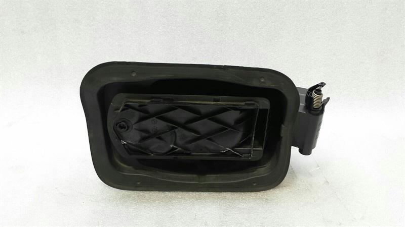 BMW X1 (F48) BMW X1 F48 fuel filler cap 7359171 fuel cap fuel flap diesel Body type: SUV
Fuel: Diesel