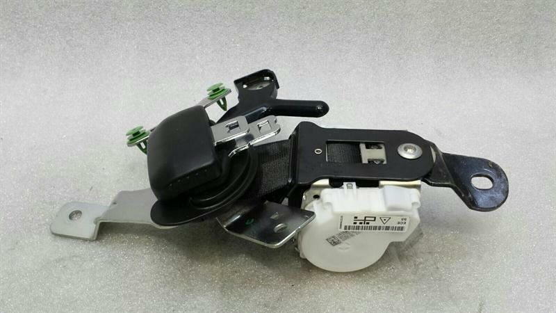 BMW X1 (F48) BMW X1 F48 rear seat belt 7370559 seat belt rear belt Body type: SUV
Fuel: Diesel