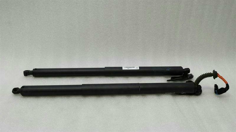 BMW X1 (F48) BMW X1 F48 boat lid strut 7481807 gas pressure spring gas pressure damper tailgate Body type: SUV
Fuel: Petrol