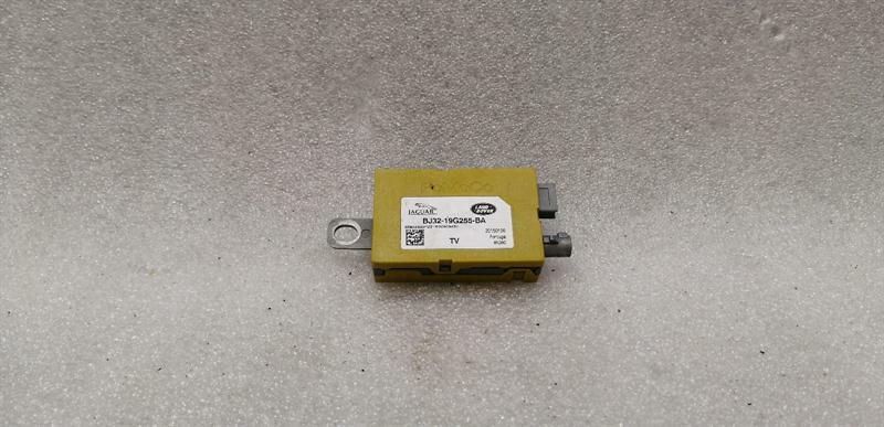 Land Rover Range Rover Evoque 2019-... LAND ROVER RANGE ROVER EVOQUE Aerial / Antenna BJ32-19G255-BA Antenna