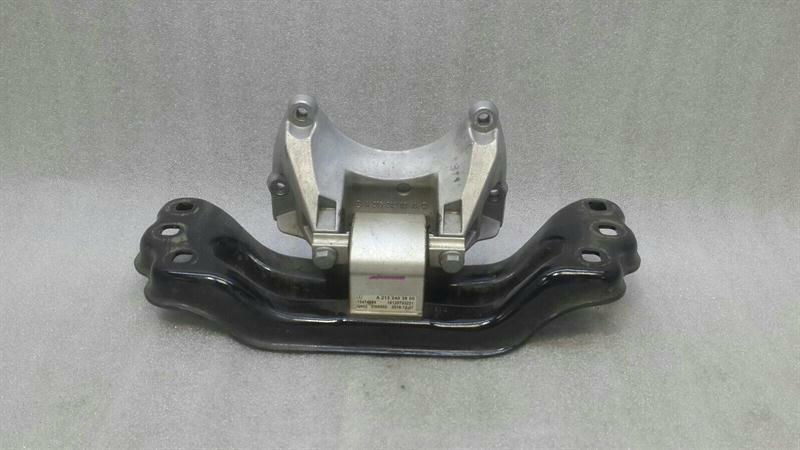 Mercedes-Benz S Coupe (C217) Gearbox mount Mercedes E Class W213 Gearbox Mount A2132403600...