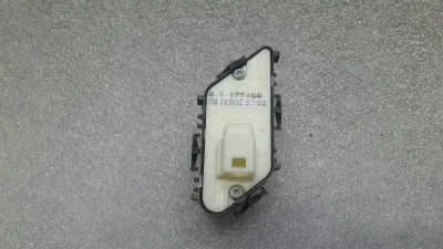 Mercedes E Class W213 Ключ за заключване A2139059703 Ключ за заключване на врата десен