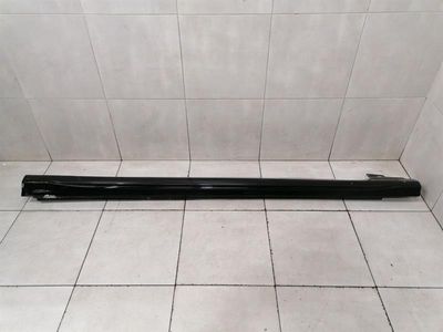 Jupe latérale Mercedes Classe A W177 A1776904301 Style AMG DROITE