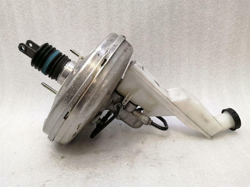 Mercedes-Benz A (W176) Mercedes A Class W176 Brake Servo A2464300101 Brake Booster Body type: Hatchback
Fuel: Petrol