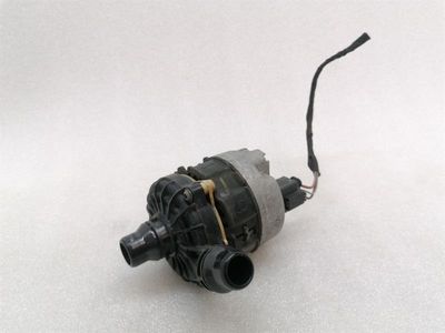 Pompe de refroidissement supplémentaire Mercedes Classe A W177 A0005003800 Pompe de liquide de refroidissement
