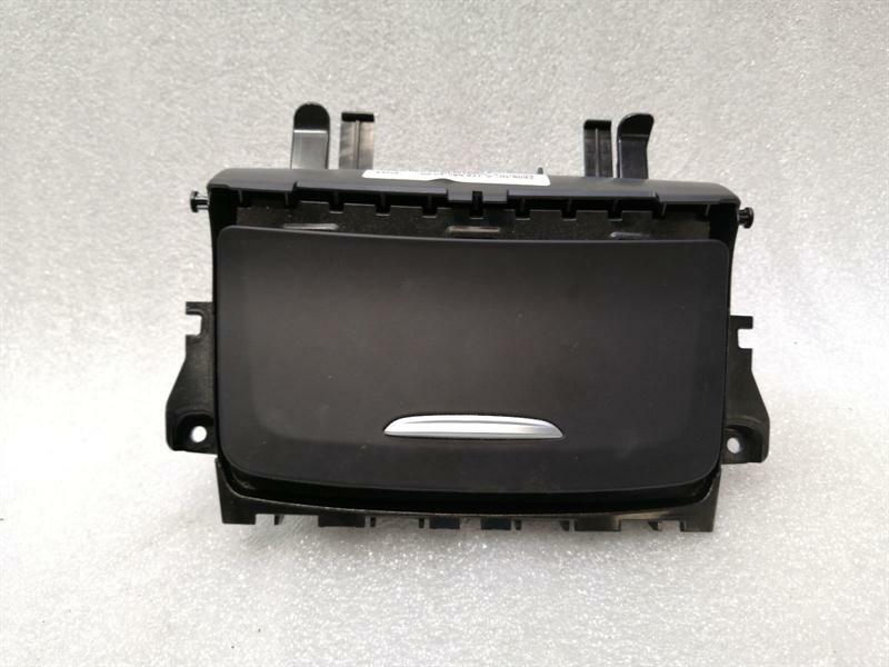 Mercedes-Benz A (W176) MERCEDES A Class W176 Ashtray A1766802000 Ashtray Body type: Hatchback
Fuel: Petrol