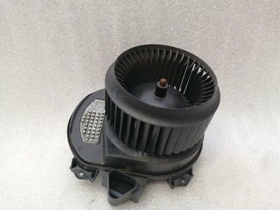 MERCEDES A CLASS W176 Вентилятор отопителя A2469064300 Правый руль RHD