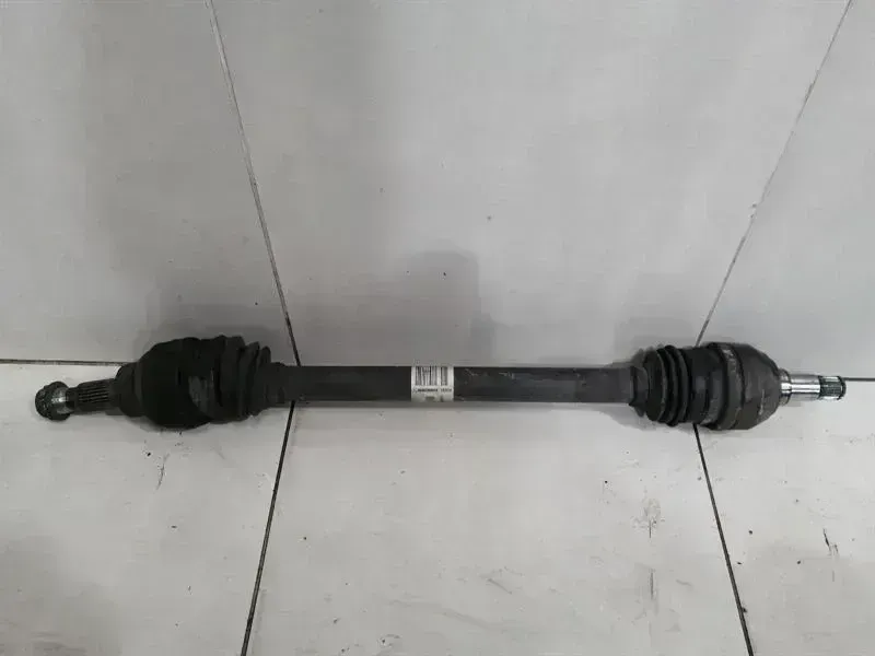 Mercedes-Benz CLA (C117) Mercedes CLA45 AMG W117 Left Rear Drive Shaft A2463500610 Drive Shaft Rear L Body type: Saloon
Fuel: Petrol
