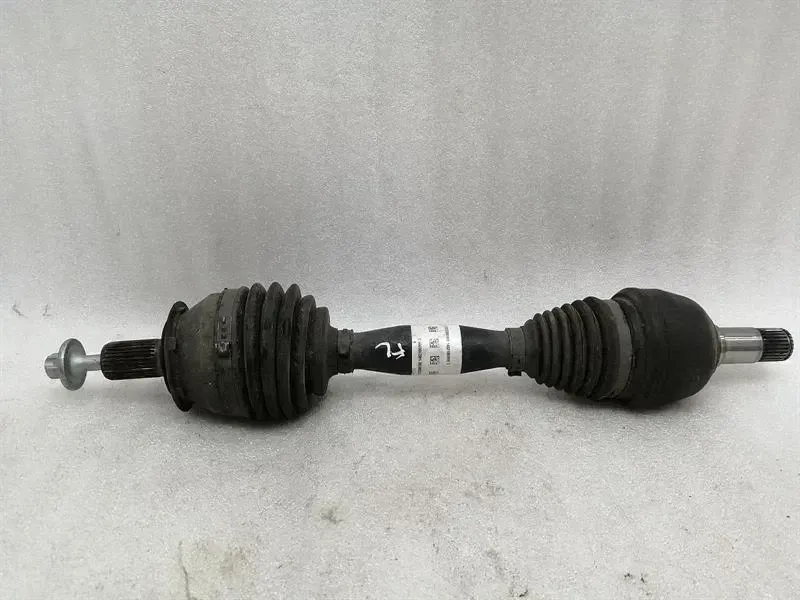 Mercedes-Benz CLA (C117) Mercedes CLA45 W117 Left Front Drive Shaft A2423300100 Drive Shaft Front Left Body type: Saloon
Fuel: Petrol