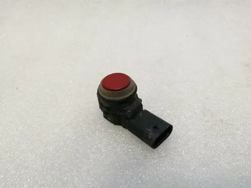 Mercedes-Benz A (W176) Mercedes A Class W176 W204 Parking Sensor A0009050242 Parking Aid Parking Sensor Body type: Hatchback
Fuel: Petrol