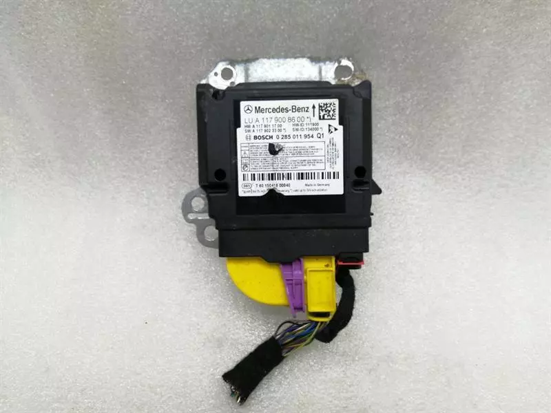 Mercedes-Benz GLA / EQA (H247) 2020-... Mercedes GLA X156 Safety Module ECU A1779008600 Air Control Unit SRS