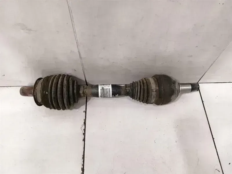 Mercedes-Benz A (W176) Mercedes A45 CLA45 W176 Front Drive Shaft A2463301801 Drive Shaft Front Left Body type: Hatchback
Fuel: Petrol