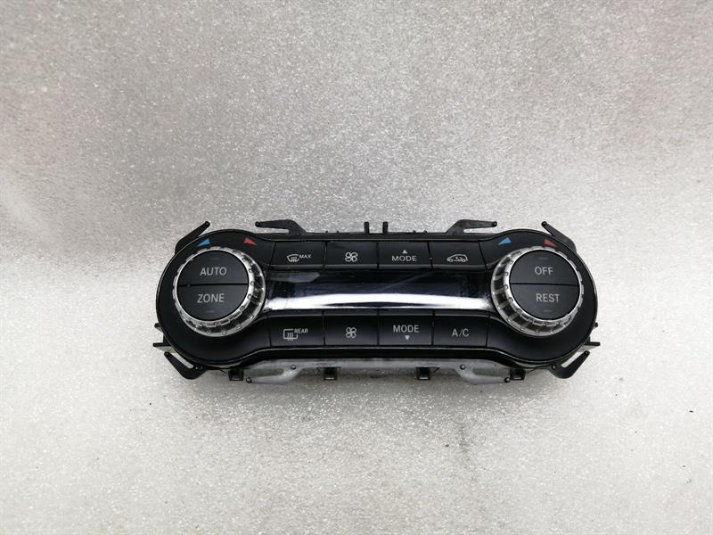 Mercedes-Benz GLA / EQA (H247) 2020-... Mercedes GLA X156 Car Climate Control A2469000715 Climate Control Panel A/C