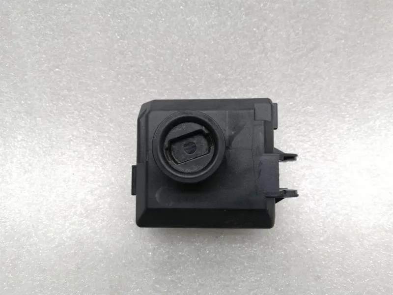 Mercedes GLA X156 Ignition Electronic Module A2469055801 Control Unit EZS