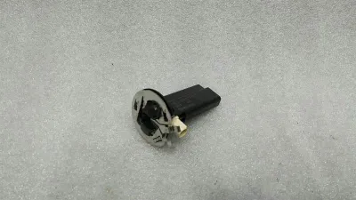 Mercedes C Class W205 C205 Aerial / Antenna A2048205575 Antenna