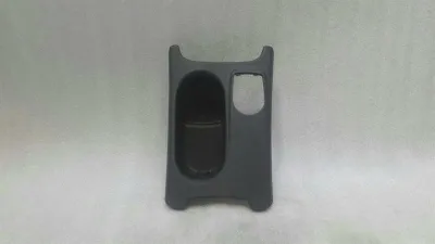 Mercedes A-Klasse W176 Getränkehalter A1766804900 Getränkehalter Halter A45 AMG
