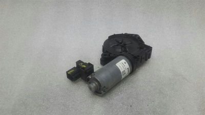 Silnik dachu przesuwnego MERCEDES C Klasa W205 A2059064104 Silnik dachu przesuwnego Roleta panoramiczna