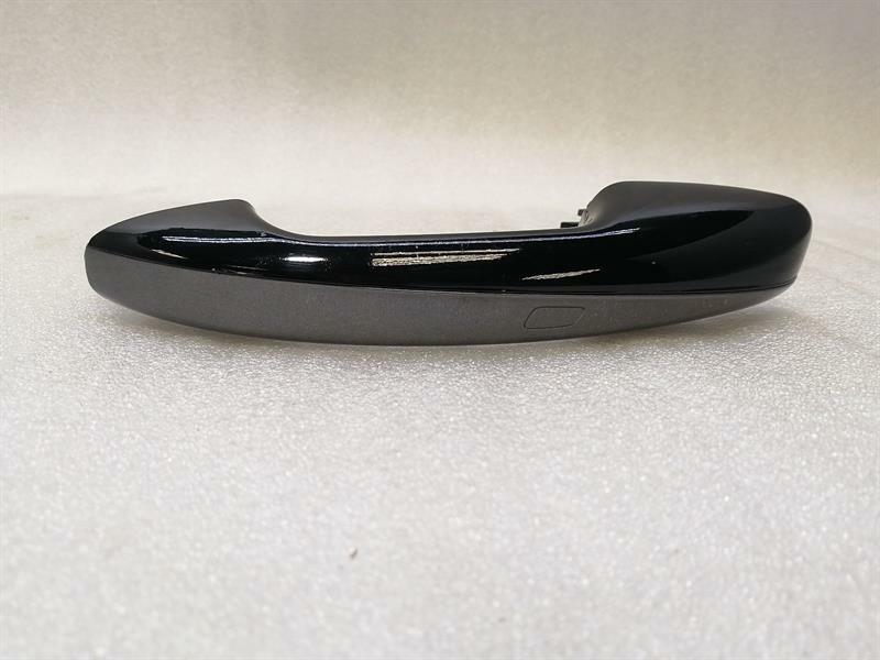 Mercedes-Benz A (W177) Mercedes A Class W177 W238 W213 W292 Left Door Handle A0997601901 Door Handle Left Body type: Hatchback
Fuel: Petrol