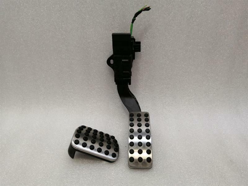 Mercedes A45 AMG W176 Throttle Pedal (Electrical) A2463001904 Throttle Pedal