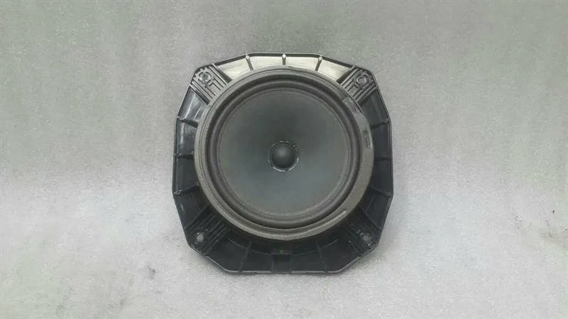 Mercedes SLC R172 MOPF Speaker A1728200802 Speakers
