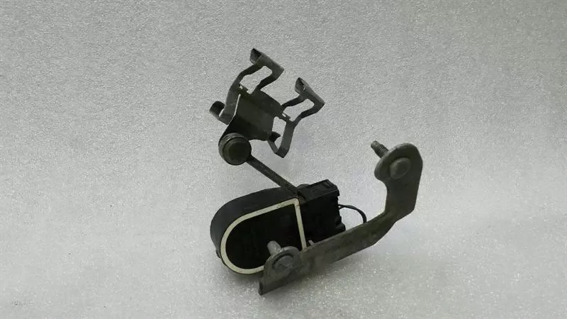 Mercedes C W205 RRH Level Sensor A22290503 Rear Right Level Regulation