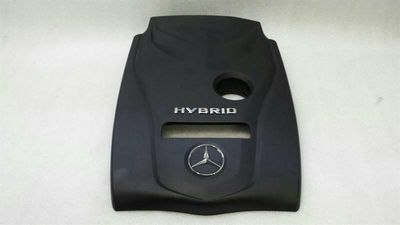 Mercedes C Class W205 Dzinēja pārsegs A2740160900 Dzinēja vāks
