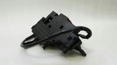 Mercedes C Class W205 Fuse Box A2055402150 Fuse Box