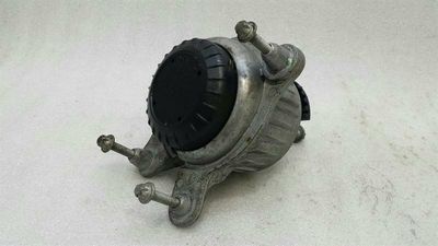 Mercedes C Klass W205 Höger Motorfäste A2052400300 Motorfäste Höger M274