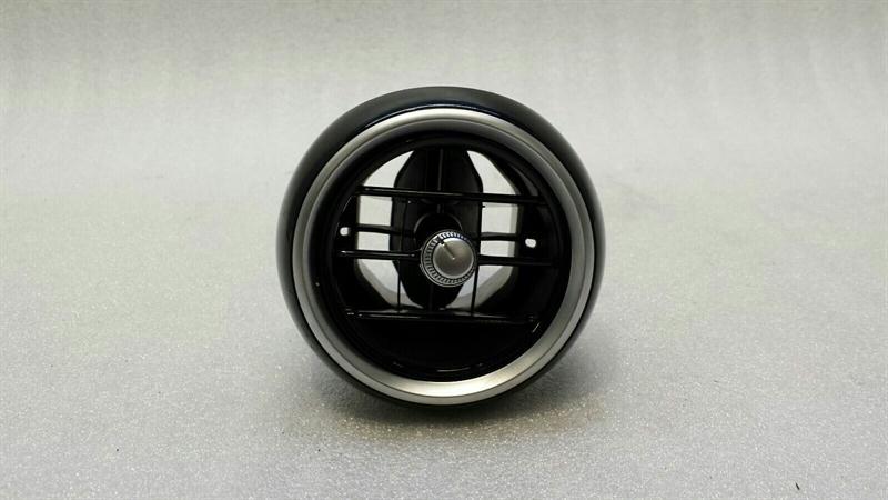 Mercedes-Benz A (W176) Air vent