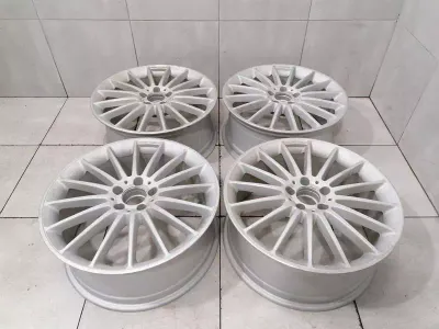 MERCEDES A klases W176 vieglmetāla diski A1764010502 AMG SET Vieglmetāla diska komplekts
