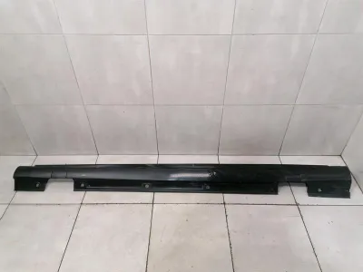 Mercedes Klasa A W176 Spódnica boczna A1766980054 Spódnice boczne