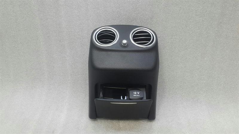 Mercedes-Benz S Coupe (C217) Air vent