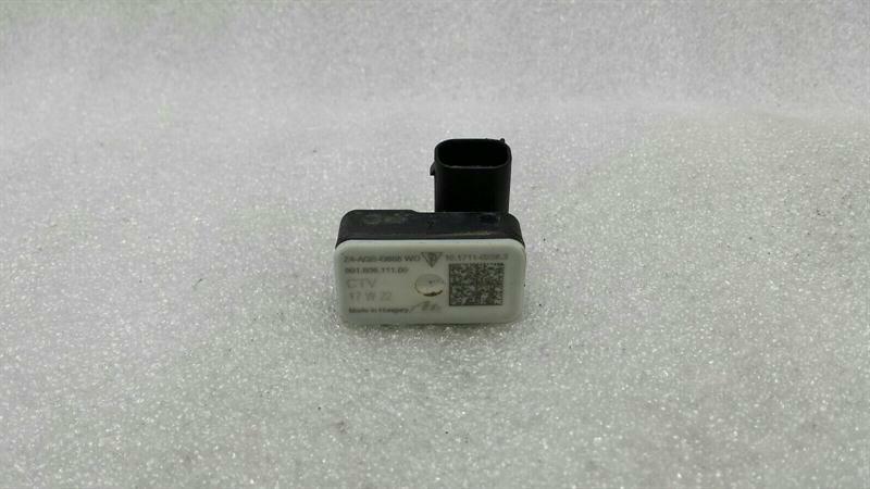 Porsche Boxster (981) Sensor Porsche Cayman 718 crash sensor 99160611100 imp...