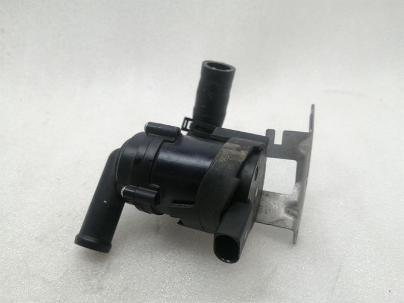 Porsche Boxster (981) Additional cooling pump Porsche Boxster 718 Additional Cooling Pump 9A2...