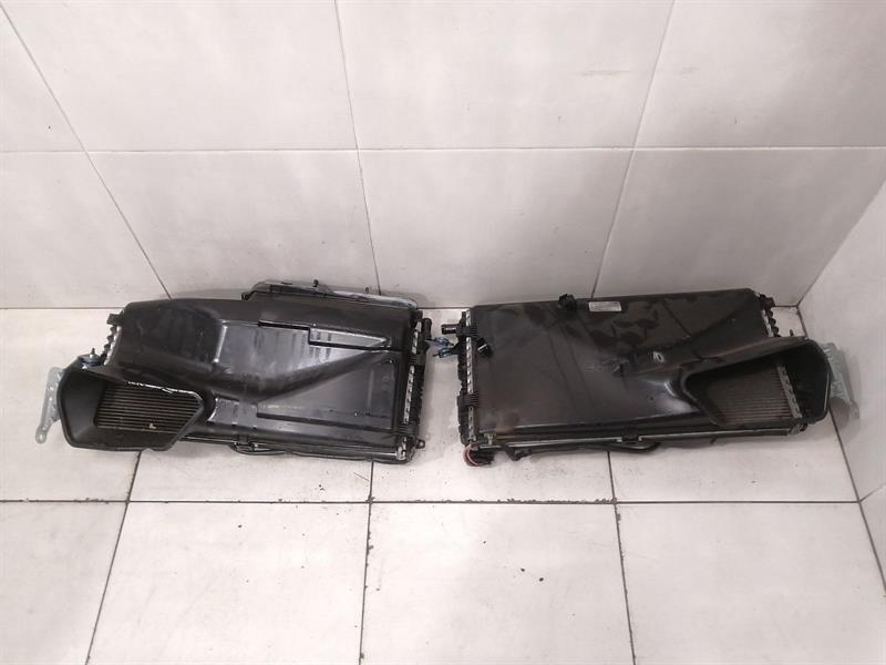Porsche Cayman 718 Engine Bay Radiator Pack Set 982121254A Radiator Pack Set L+R Brand/Model: PORSCHE 718
Year: 2018
Engine: 198...