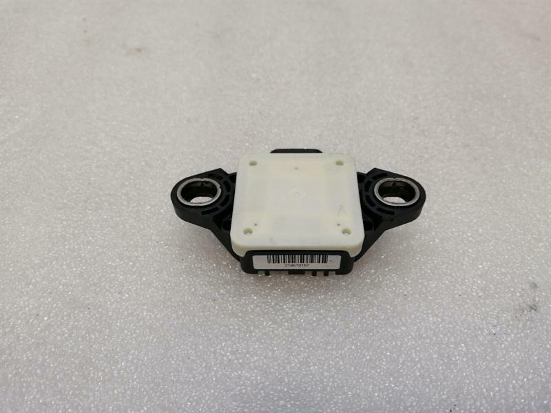 Porsche 911 (991) Porsche Cayman 718 991 Yaw Rate Sensor 99160614503 Rotation Rate Sensor Body type: Coupe
Fuel: Petrol
