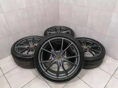 Porsche Boxster 718 Lättmetallfälgar 982601025J Carrera S IV Lättmetallfälgar SET